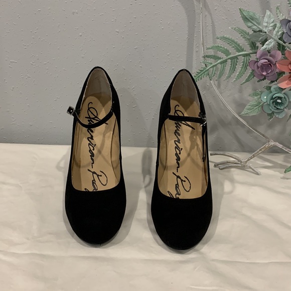 American Rag heels - Picture 2 of 9